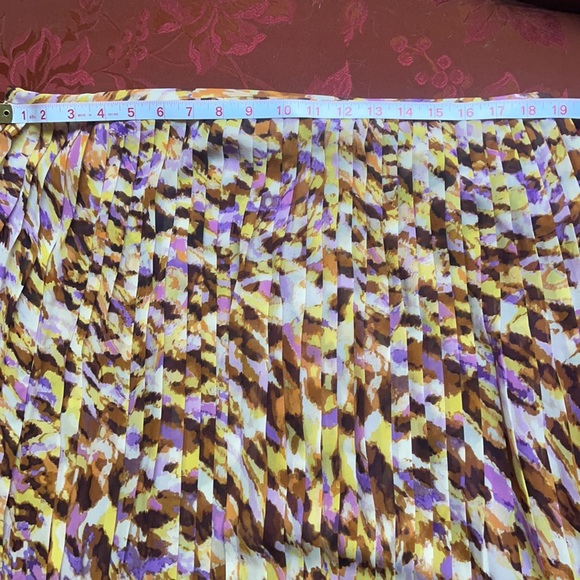 NWT | JNY Women’s 16 Pleated Skirt - Picture 9 of 11